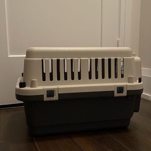 Pet crate / carrier - Picture 4 of 4